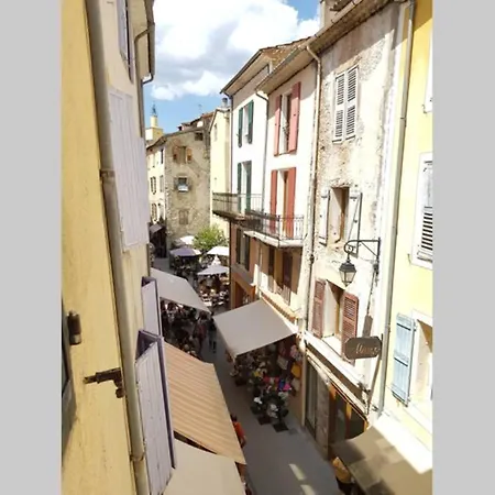 Apartman Charmant Studio En Plein Coeur Du Village Bis *
